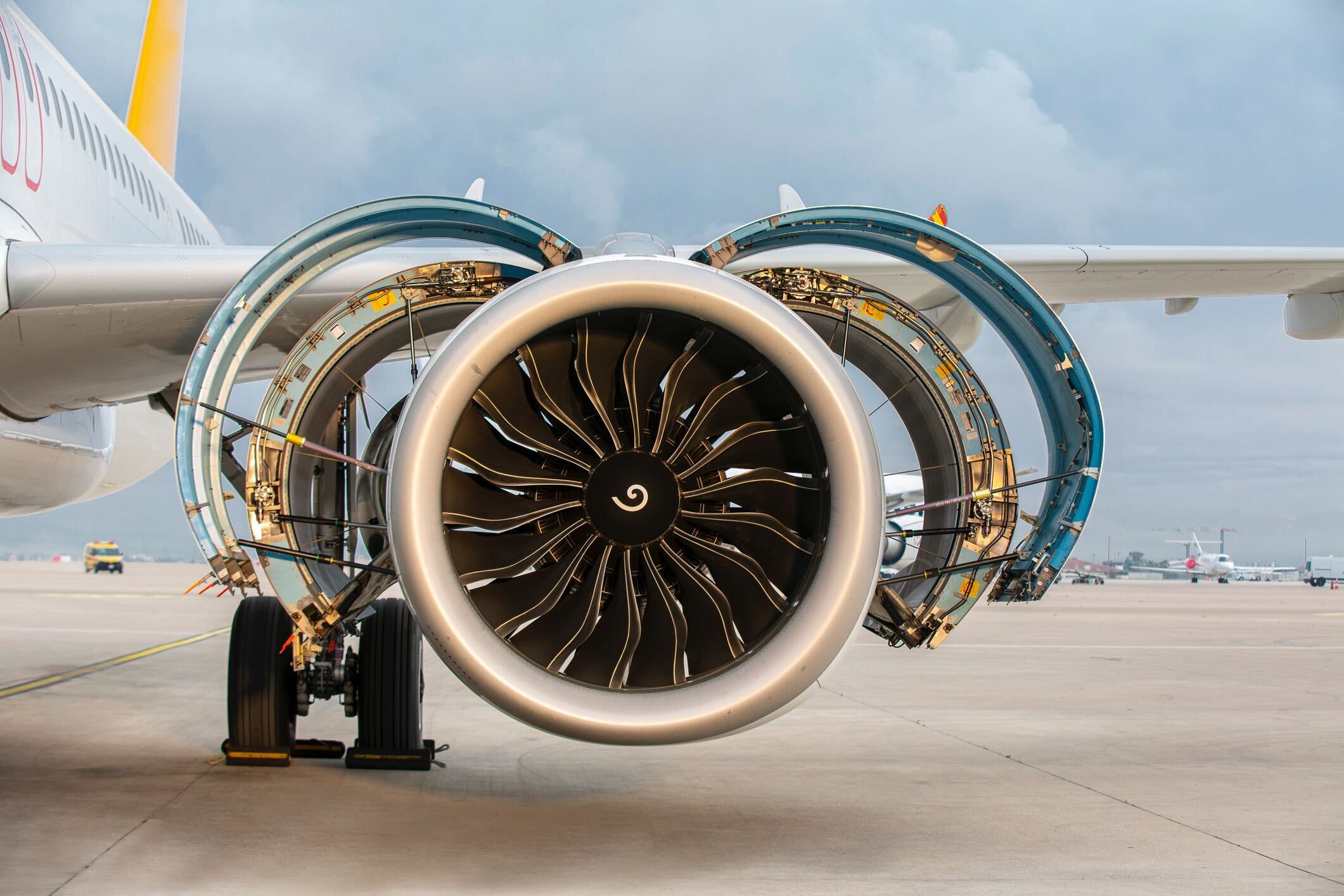 Challenges Boeing Faced After Designing the 737 MAX for Larger Engines